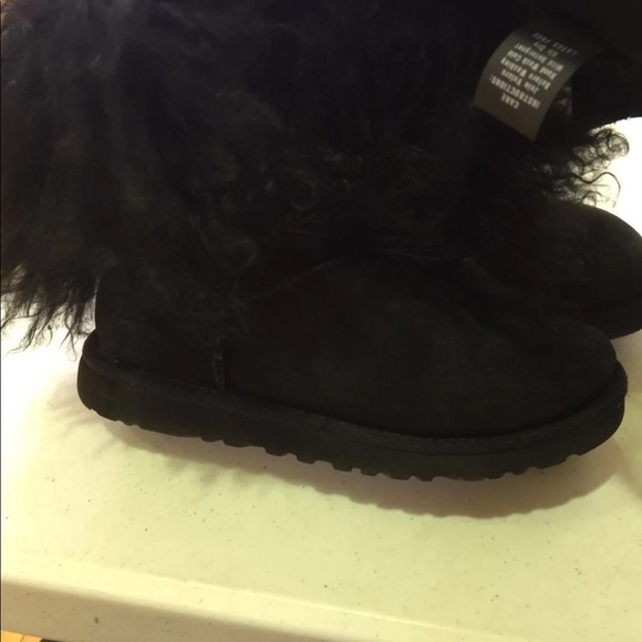 🚨SOLD🚨Authentic Mongolian Ugg boots sz 5 - Picture 2 of 8